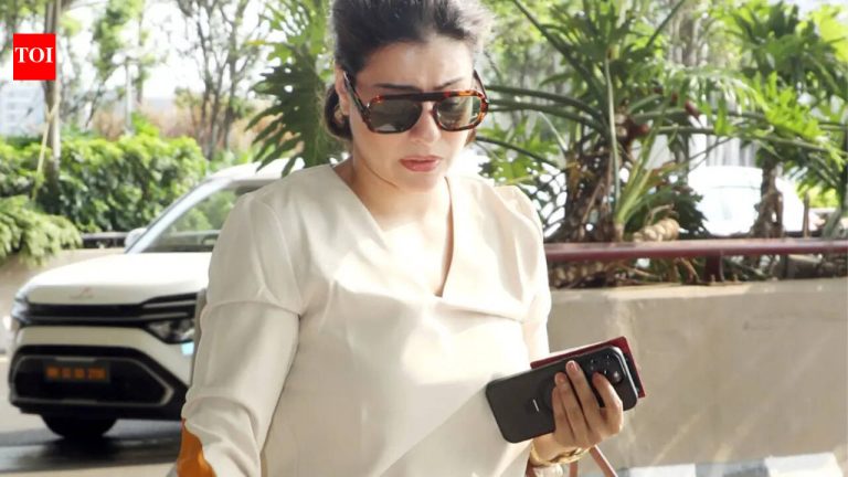 Kajol’s simple travel style catches attention; ‘Do Patti’ actress spotted at Mumbai airport | Hindi Movie News – NSP NEWS