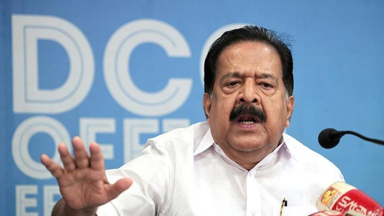 A detente emerges in Congress as Ramesh Chennithala belatedly backs Chief Minister-designate V.D. Satheesan- NSP NEWS